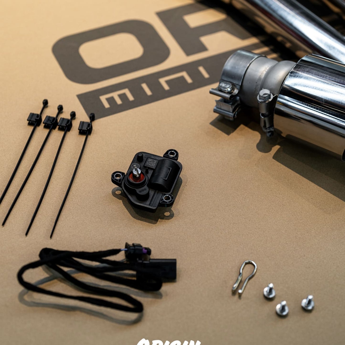 Sistema de escape personalizado con válvula automática para MINI Cooper JCW F65