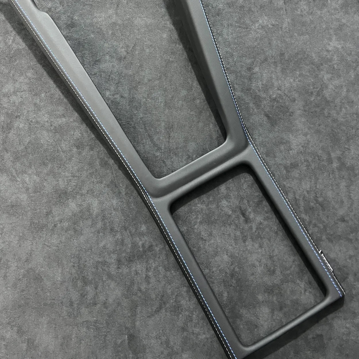 High-quality, made-to-order gear shift panel cover in leather or Alcantara® for Golf MK7 to MK8.5.