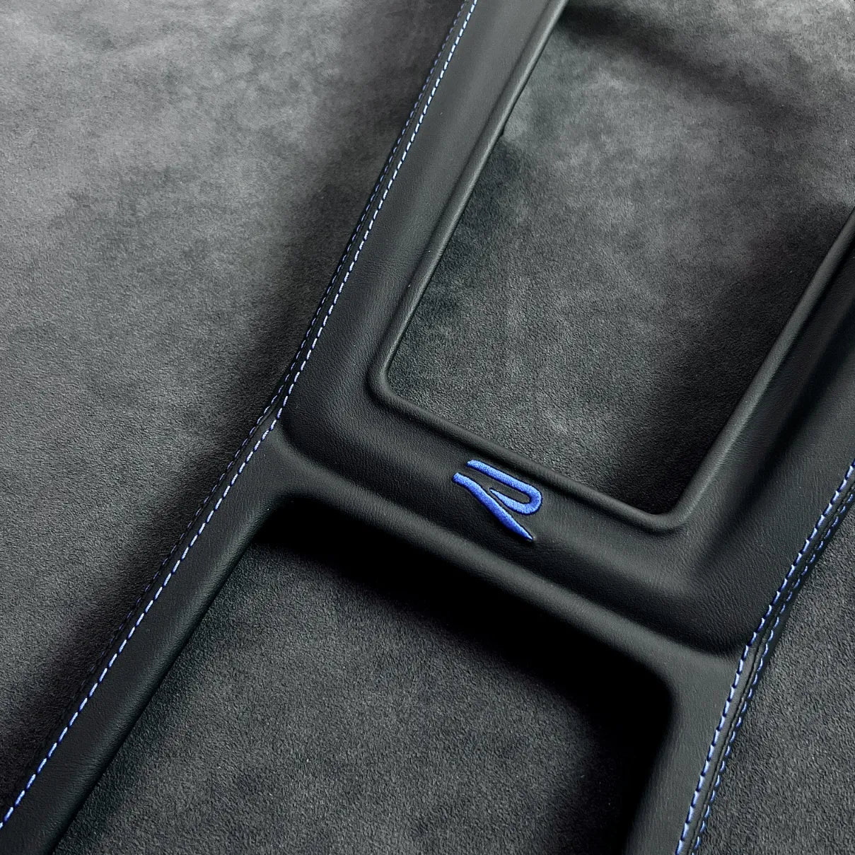 Central control gear shift panel cover in premium leather for Golf MK8, fits GTI, R, and CS models, protecting center console from scratches.