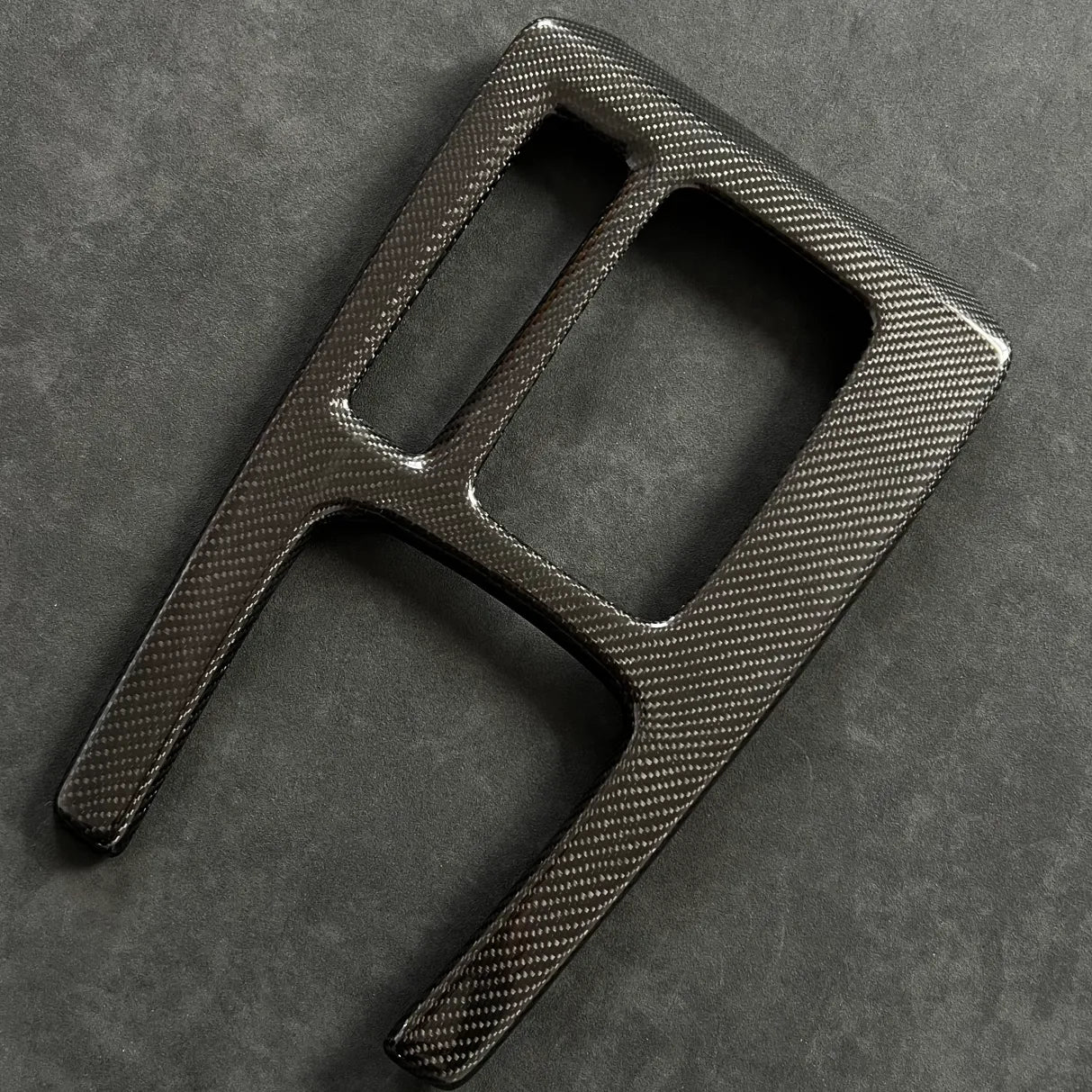 Honda Civic FL5 Type R center console cover in gloss carbon fiber finish