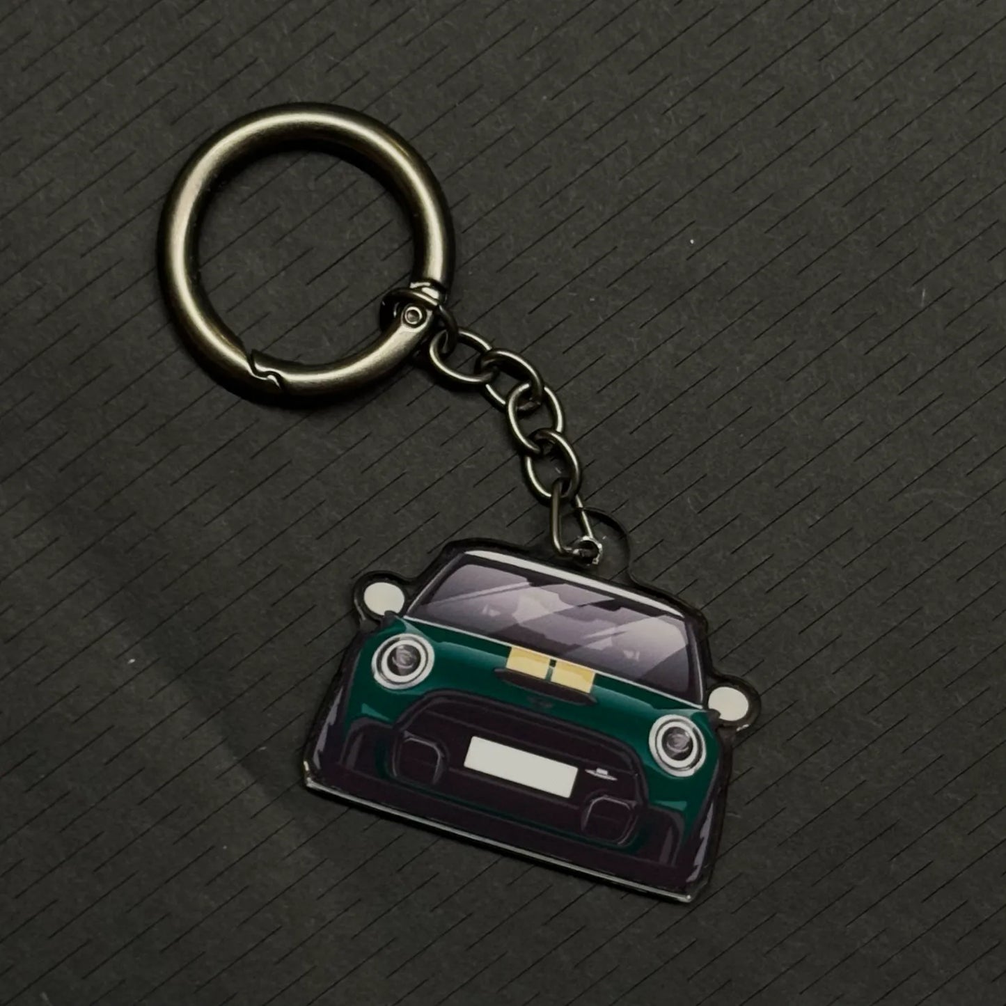 Acrylic replica of a MINI Cooper car keychain, perfect personalized gift for car lovers