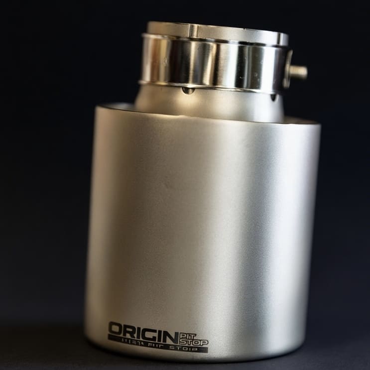 Sistema de escape custom para MINI Cooper JCW F67 con pops y bangs característicos