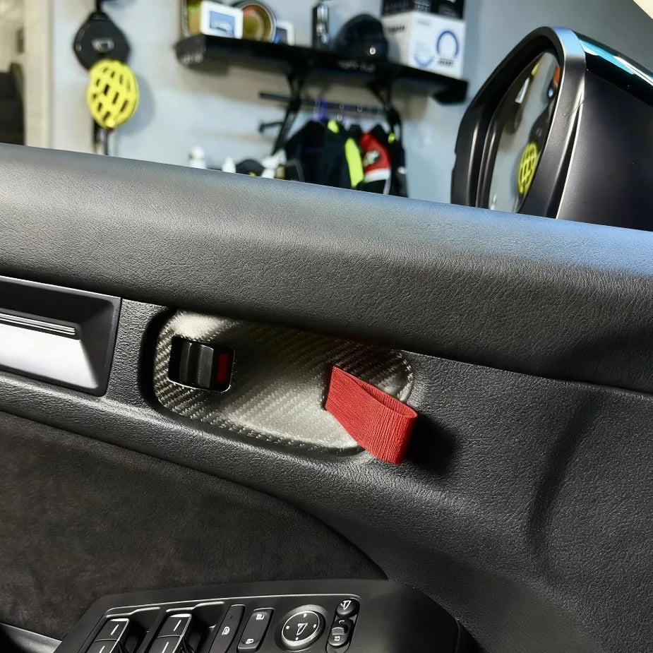 Racing-style carbon fiber door pulls for Honda Civic 11th Generation