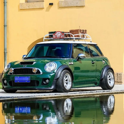Front perspective of MINI R50 showcasing wooden roof rack details.
