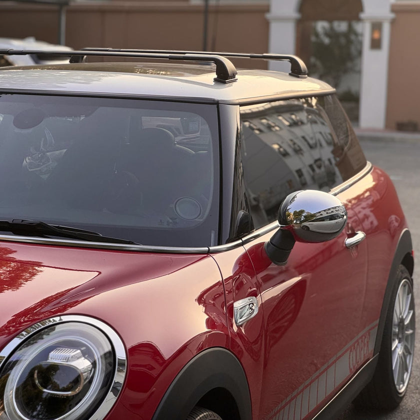 Roof rack bars installed on Mini Cooper Clubman R55 without rails
