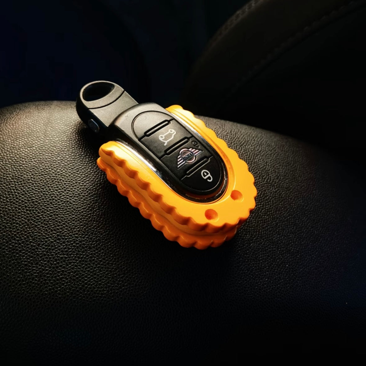 mini-cooper-cheese-cookie-key-cover-dark