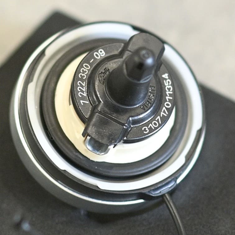 Tankdeckel aus Aluminium für BMW F- und G-Serie Modelle wie 325i, 530i, 745i