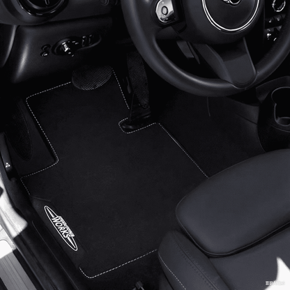 JCW Velours-Fußmatten Seitenansicht für MINI Cooper F54 F55 F56