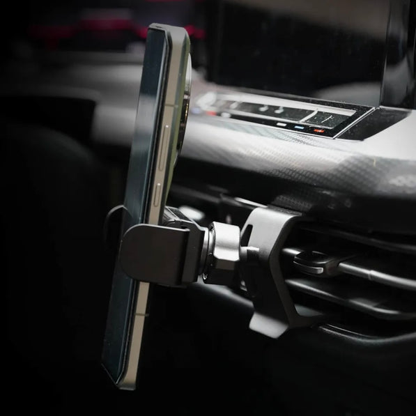 hone mounted on VW Golf MK8 dashboard with secure phone holder